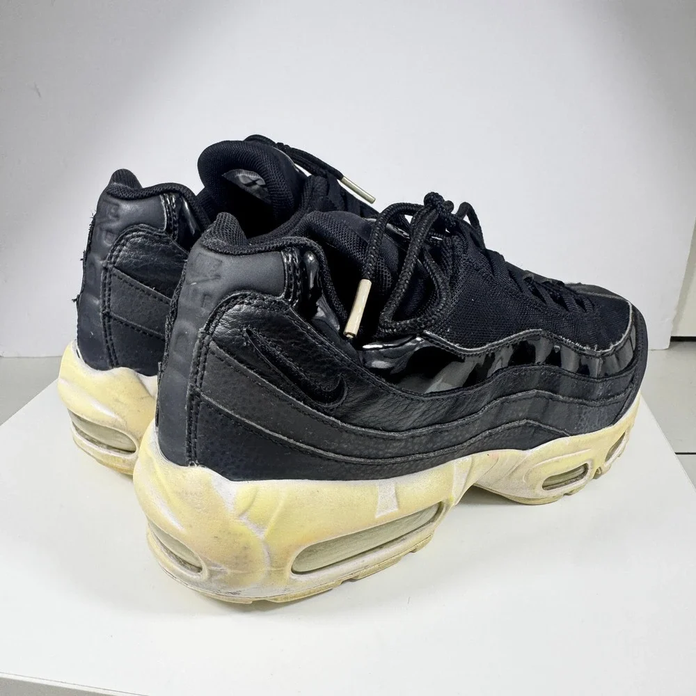 Nike Air Max 95 LX Womens 9.5 Black AQ4138-001 Patent Leather Aged Midsole
